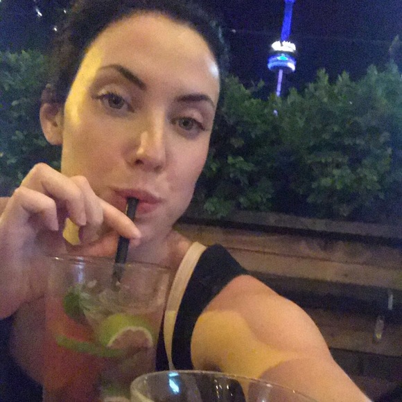 Meet your Posher, Abby - Picture 1 of 1